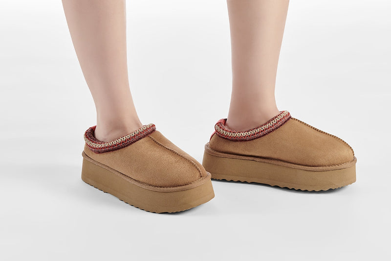 UGG Outback Maddie Slip On Boot (Chestnut)