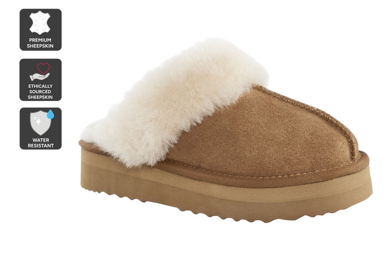 UGG Outback Platform Scuff Slides (Chestnut)