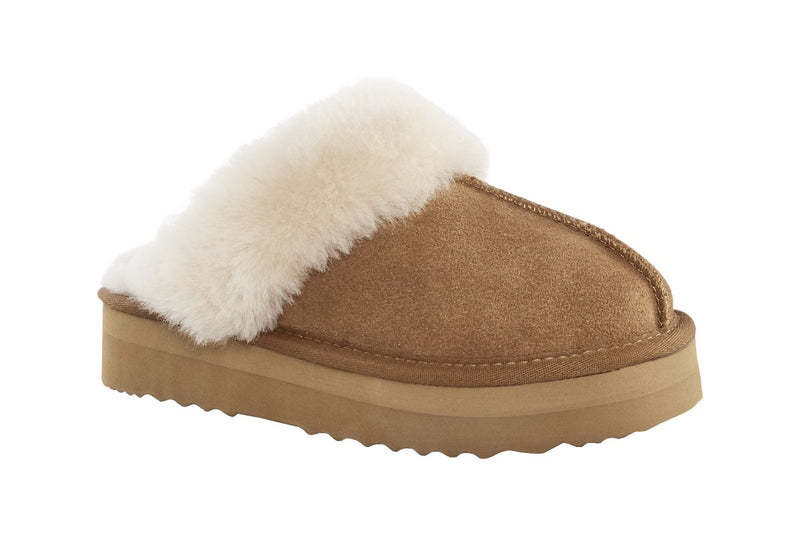 UGG Outback Platform Scuff Slides (Chestnut)